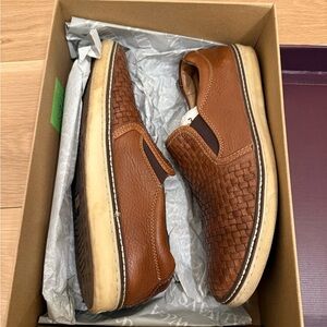 Johnston & Murphy sz 9 woven slip on tan